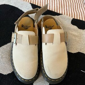 Dr. Martens Beige Jorge Mules